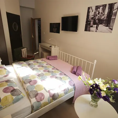 Rosemary's Private Ensuite In Old Town Poznań