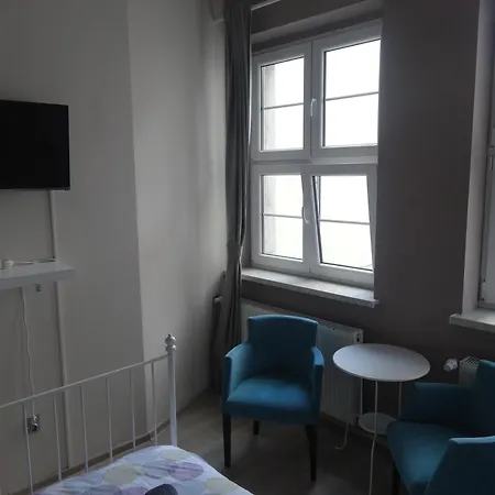 Hostel Rosemary's Private Ensuite In Old Town Poznań
