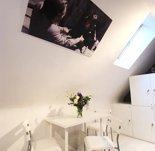 Rosemary's Private Ensuite In Old Town Хостел *