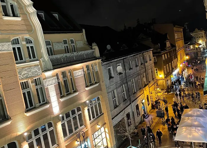 Rosemary's Private Ensuite In Old Town Хостел Познань