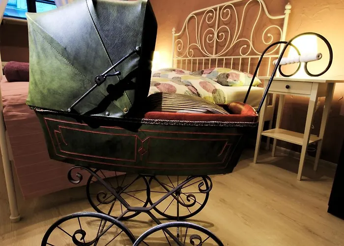 Хостел Rosemary's Private Ensuite In Old Town *