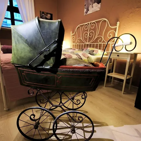 Hostel Rosemary's Private Ensuite In Old Town *