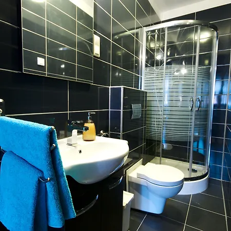 Rosemary's Private Ensuite In Old Town Hostel *