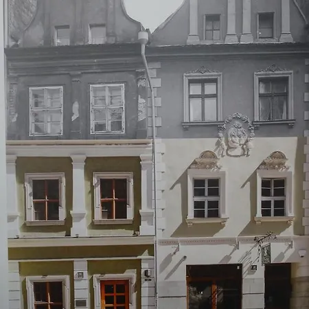 Rosemary's Private Ensuite In Old Town Poznan