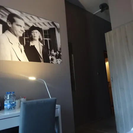 Rosemary's Private Ensuite In Old Town *