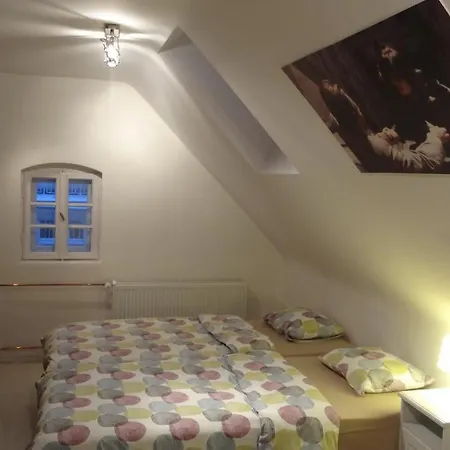 Rosemary's Private Ensuite In Old Town Hostel