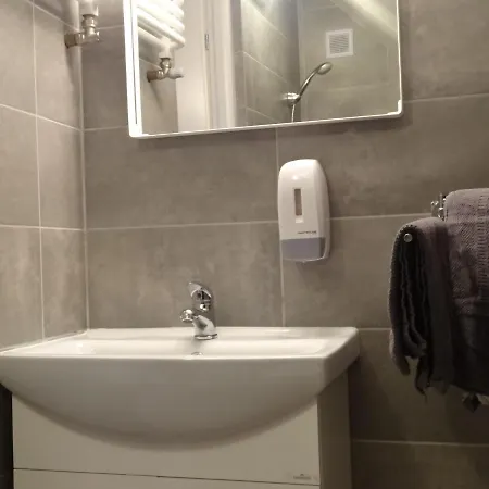 Hostel Rosemary's Private Ensuite In Old Town *