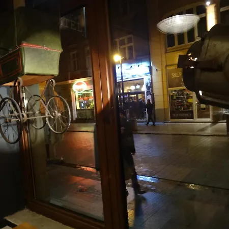 Rosemary's Private Ensuite In Old Town Hostel Poznan