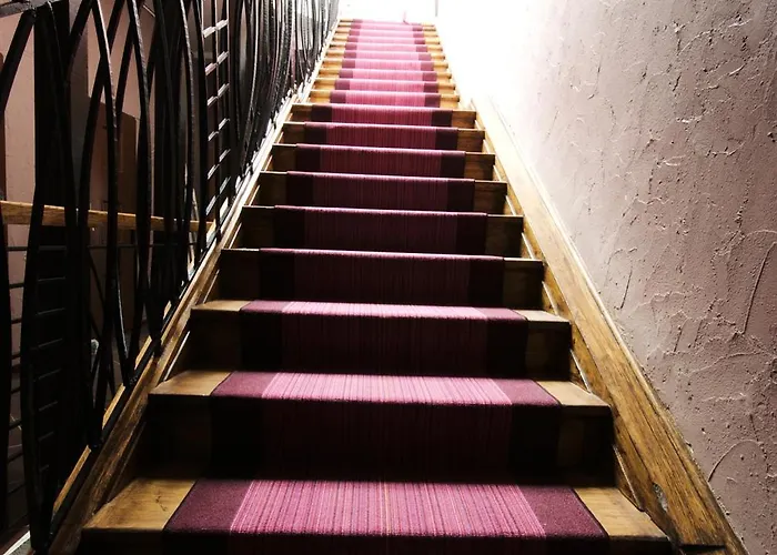 Vandrarhem Rosemary's Private Ensuite In Old Town Poznań