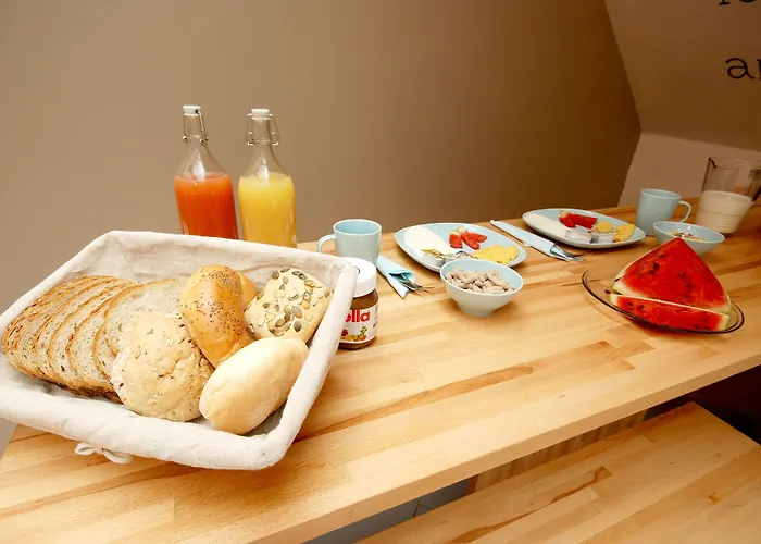 Rosemary's Private Ensuite In Old Town Poznań