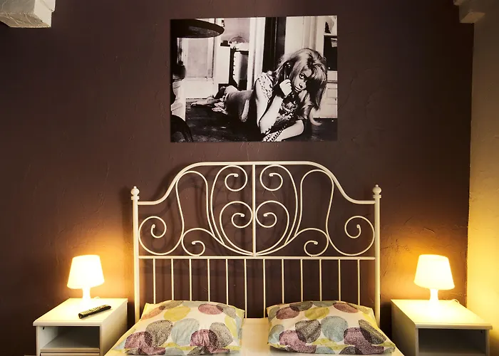 Rosemary's Private Ensuite In Old Town