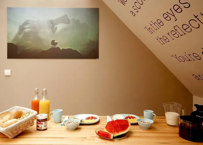 Hostel Rosemary's Private Ensuite In Old Town Poznan