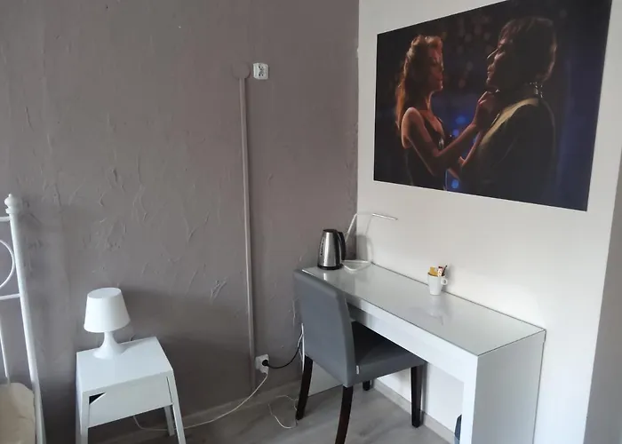 Rosemary's Private Ensuite In Old Town